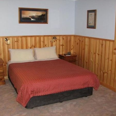 Derwent Bridge Chalets & Studios Екстериор снимка