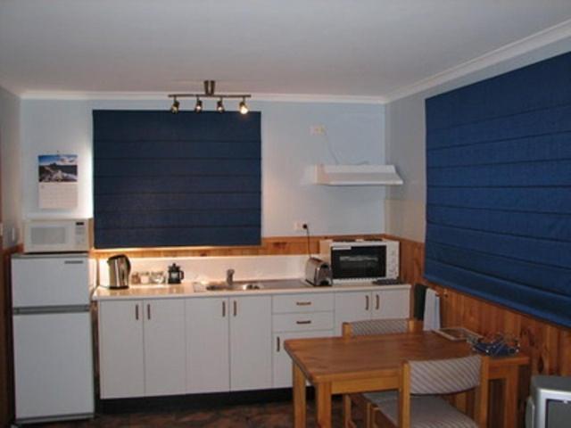Derwent Bridge Chalets & Studios Екстериор снимка