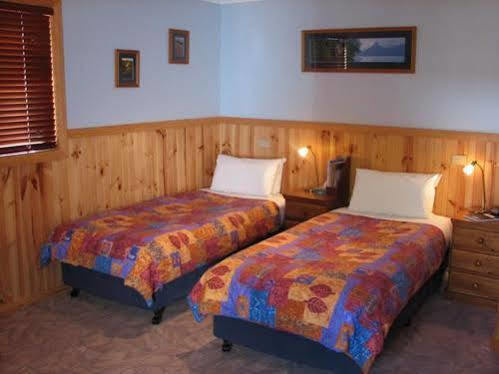 Derwent Bridge Chalets & Studios Екстериор снимка